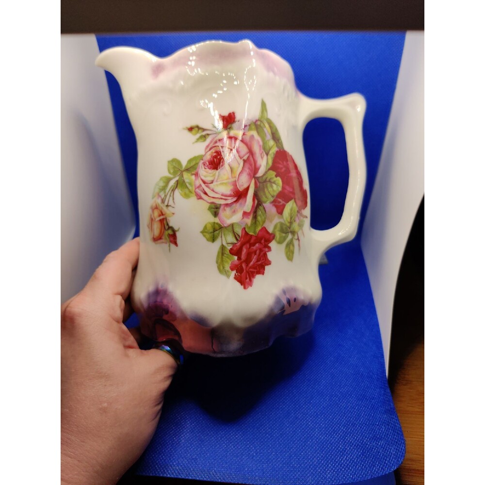 Amazingly Beautiful Roses Pitcher - Picture 6 of 6